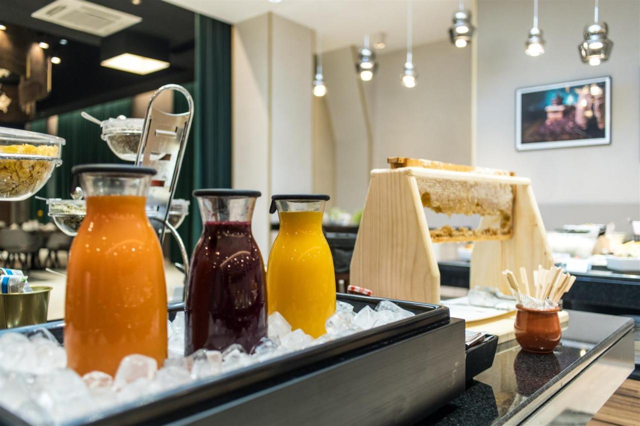 Sky Blue Hotel & Spa Paulesti  외부 사진