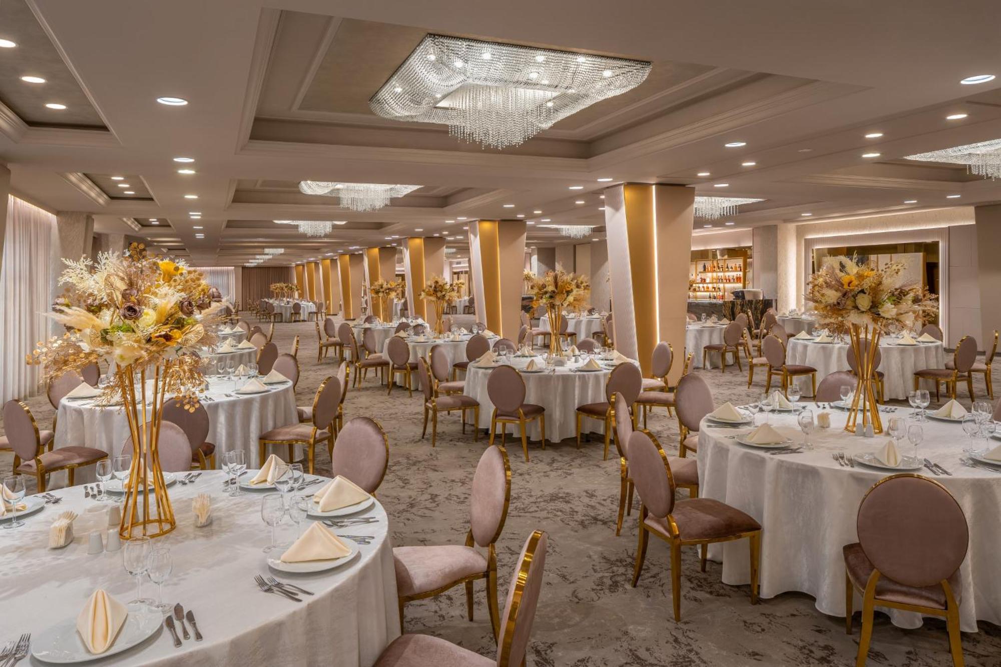Sky Blue Hotel & Spa Paulesti  외부 사진